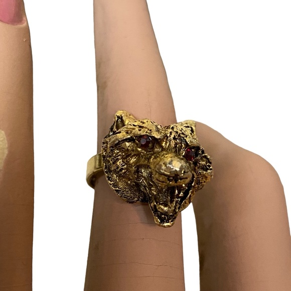 Vintage Wolf Gold Cocktail Ring Rhinestone Eyes - Picture 2 of 4
